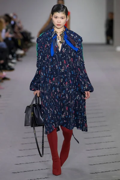 Look 33